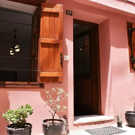 Old Town Luxury Maisonette With Roof Garden La Canée