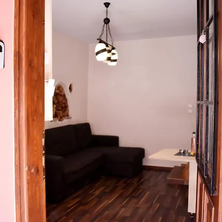 Old Town Luxury Maisonette With Roof Garden * ハニア