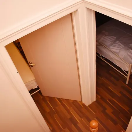 Daire Old Town Luxury Maisonette With Roof Garden Hanya